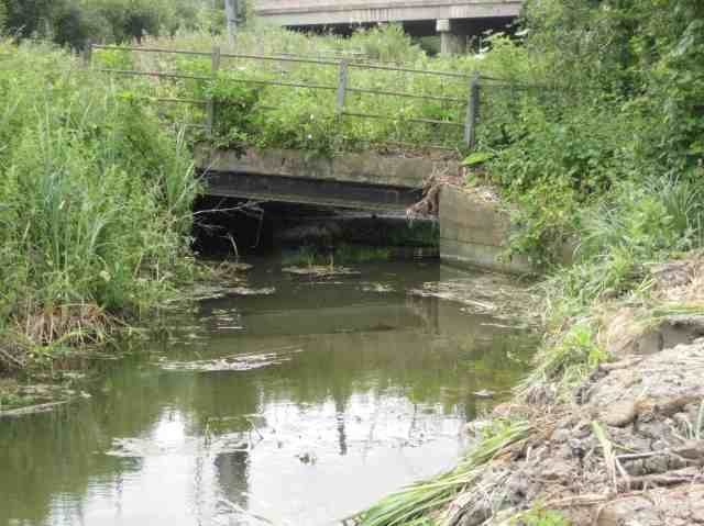 level crossing bridge redbridgeIMG_4373